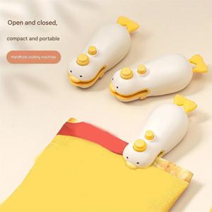 신선도를 위한 귀여운 오리 진공 충전식 가방 실러 휴대용 간편한 사용 주방 가제트 2 in 1 미니