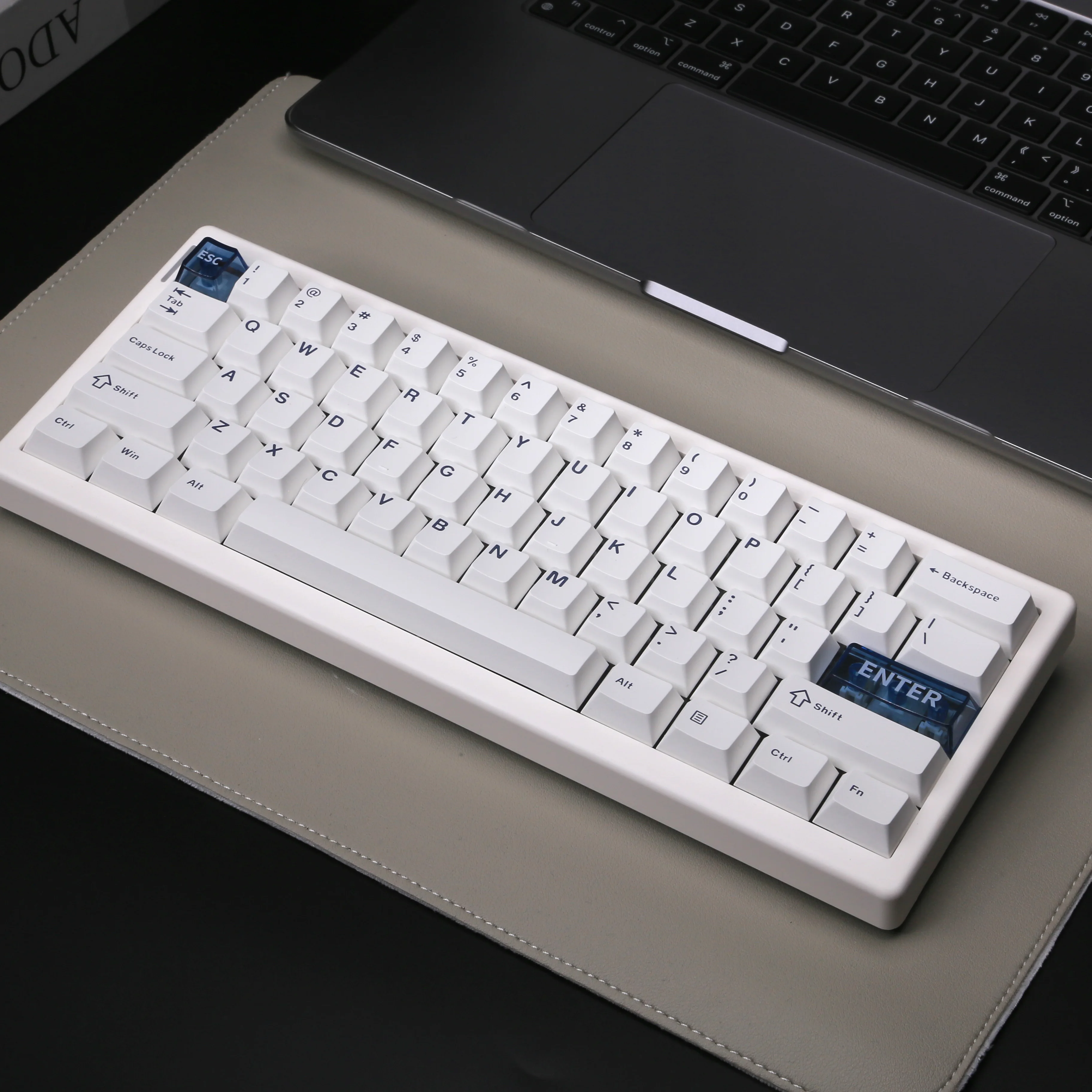 QK61 기계식 키보드 RGB 백라이트 가스켓 구조 VIA/QMK 용 3 모드 2.4G Bluetooth 무선 핫 스왑 키보드