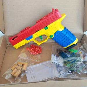 빌딩 블록 권총 연속 발사 장난감 총 쉘 투척 Airsoft Blowback 빈 교수형 야외 CS 무기 소년 성인용