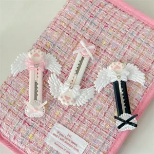 귀여운 고양이 발 유틸리티 나이프 러블리 윙 Bowknot 스타일 오픈 박스 커터 편지 봉투 오프너 메일 나이프 학교 사무용품