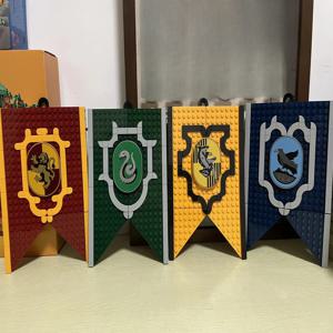 아카데미 깃발 블록 슈트 4개 세트, 수집 가능한 성인용 장난감, 생일 선물 및 마법 RPG 용품, 청소년을 위한 마법 게임