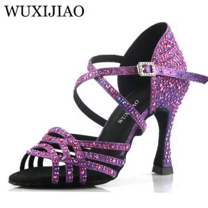 Wuxi 여성용 보라색 라틴 댄스 신발 새로운 댄스 신발 독특한 디자인 살사 신발 다이아몬드 샌들