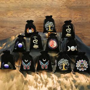 1pc 블랙 벨벳 타로 파우치 카드 보관 가방 마녀 운세 보석 점성술 주사위 액세서리 가방 제단 타로 가방