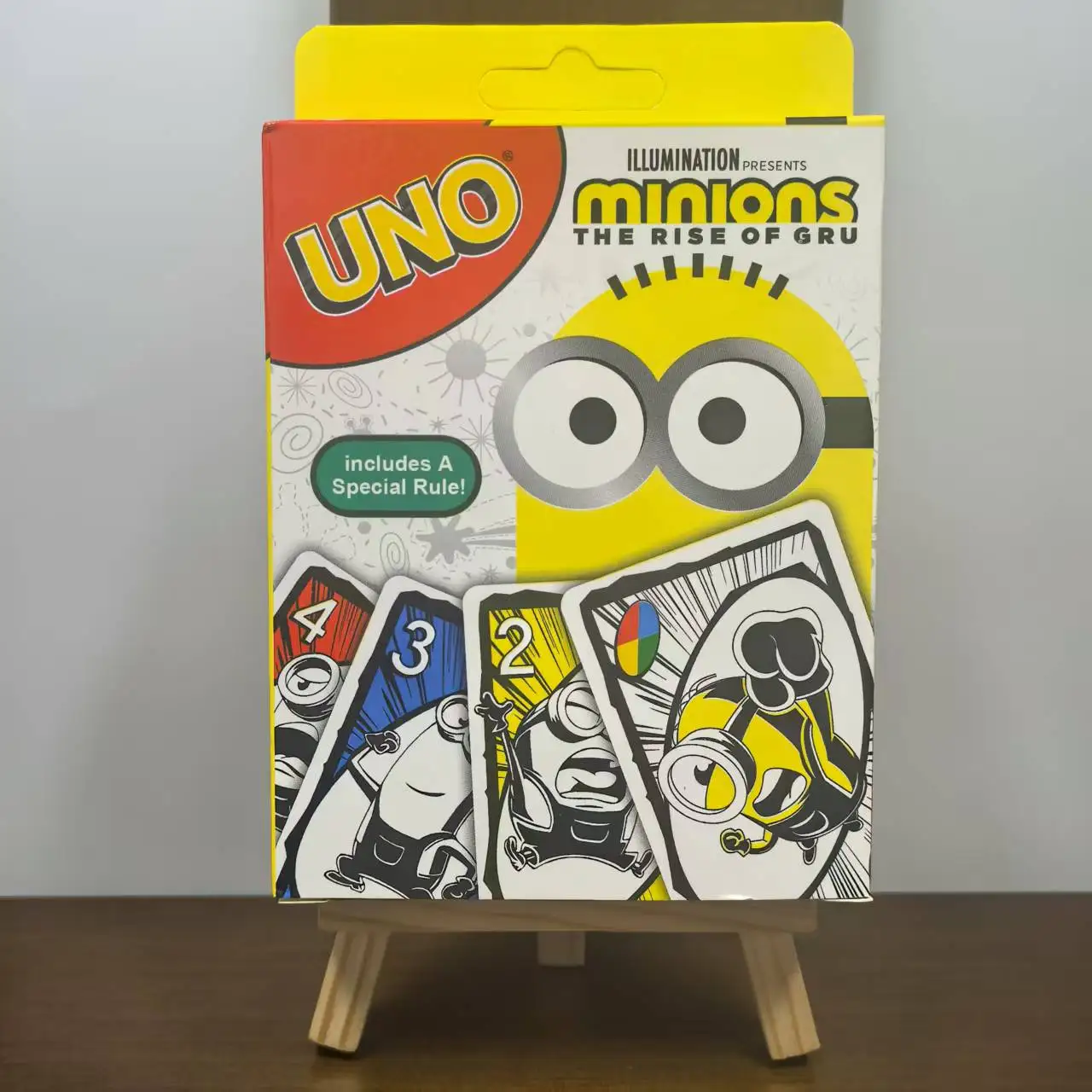 Mattel Games UNO 미니언즈 카드 게임 애니메이션 캐릭터 테마 수집가 데크 112장, 어린이용 캐릭터 선물 포함