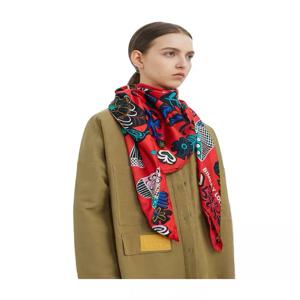 대형 사각 프린트 비치 스카프 다기능 폴리에스터 섬유 겨울부터 여름까지 계절 사용 여성 패션 액세서리