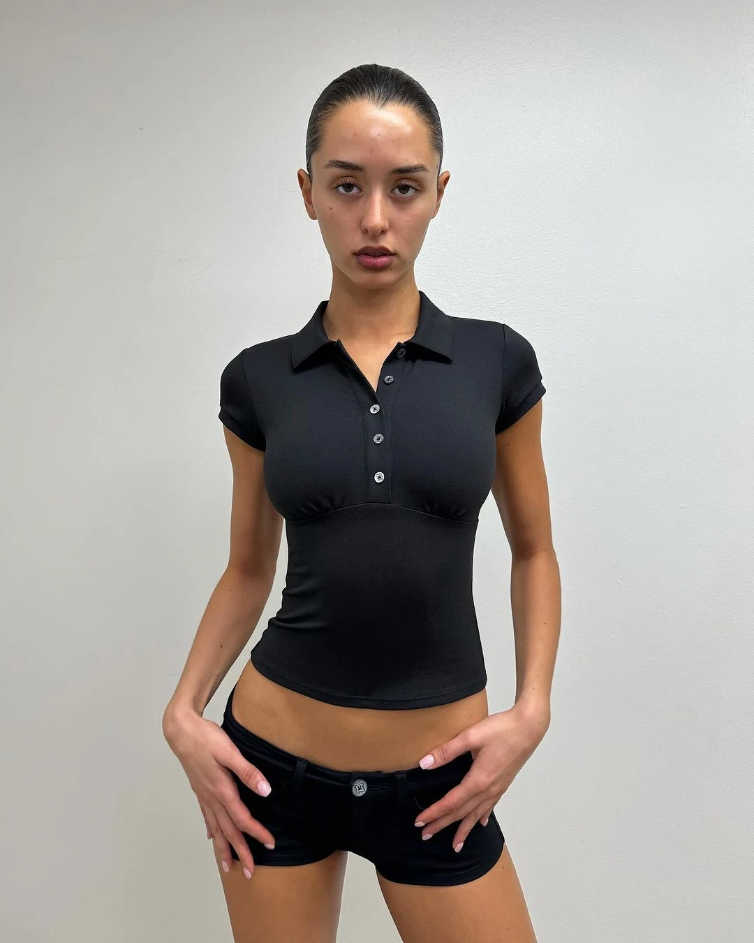 탱크 블랙 폴로 칼라 티셔츠 슬림 섹시 반팔 여름 여성 짧은 탑