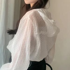 시크한 여름 안티에이징 물방울무늬 밑단 조임끈 쿨햇 에어컨 외투 긴팔 레귤러핏 출퇴근 스타일