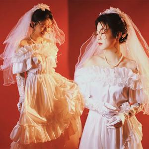 레트로 코트 웨딩 드레스 홍콩 스타일 여성용 화이트 사진 스튜디오 테마 레트로 패션 사진 촬영 의류