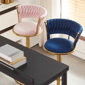 현대 간단한 바 의자 높은 발 등받이 카운터 의자 리프팅 회전 레스토랑 좌석 피부 친화적 인 벨벳 북유럽 가구