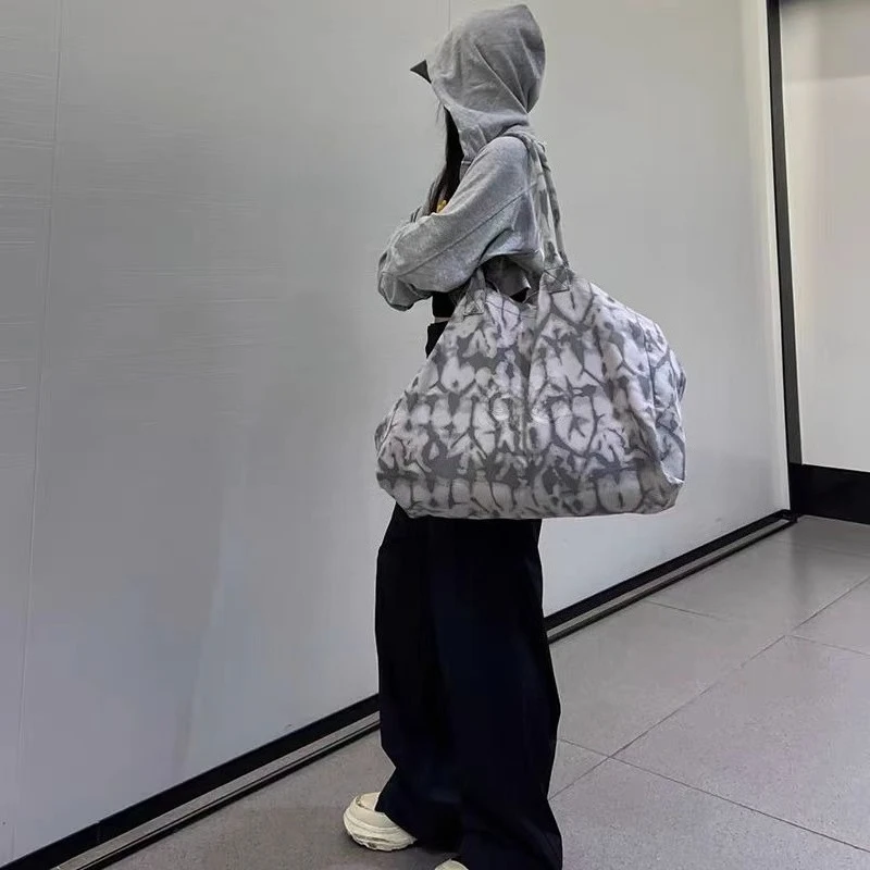 캐주얼 타이다이 레터 프린트 여행 가방 럭셔리 디자이너 여성 여름 토트백 대용량 스포츠 수납 가방