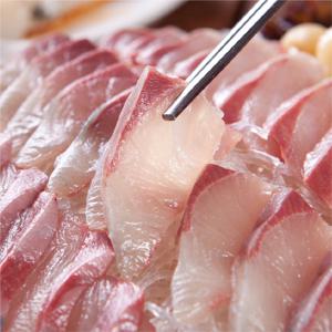 제철맞은 올해 첫 대방어 회 필렛 500g 모둠회 + 삼둥이 초장