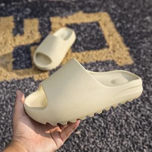 패션 여성 슬리퍼 여름 플랫 경량 EVA 홈 욕실 슬리퍼 편안한 마사지 커플 실내 슬라이드 샤워 신발