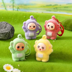 네 가지 색상 귀여운 인형 시리즈 만화 키체인 트렌디한 작은 펜던트 귀여운 선물 커플 가방 액세서리