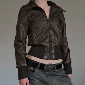 미국 스타일 슬림핏 지퍼 칼라 단색 가죽 패치워크 재킷 스트리트 심플 워크웨어 스타일 핫걸 코트 여성용