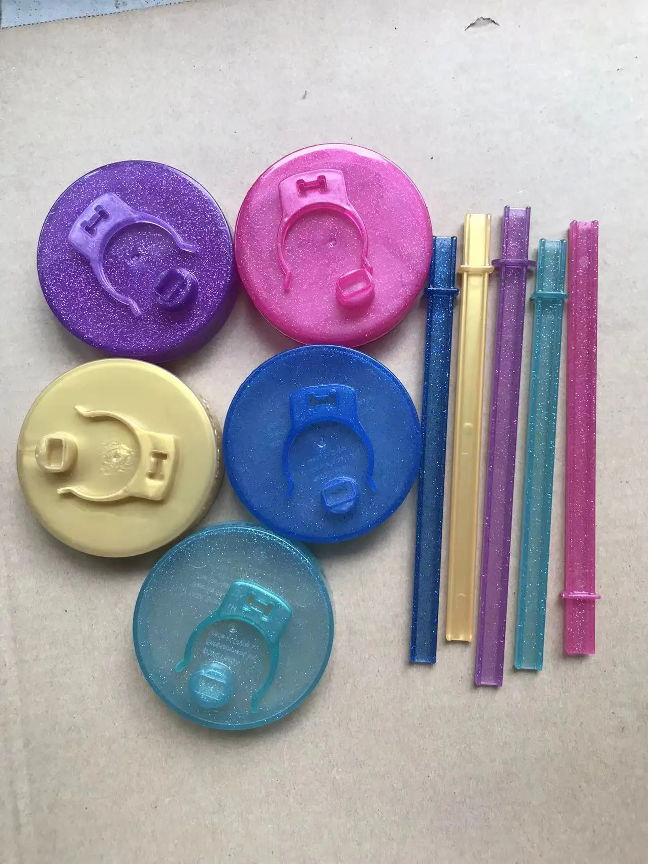 레인보우 인형 스탠드 Shiny Alive Sparkly Doll Eyes 오리지널 인형 교체 홀더 다채로운 액세서리