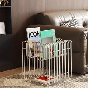 스토리지가있는 북유럽 금속 커피 테이블 소파 용 현대 악센트 테이블 크리 에이 티브 신문 디스플레이 랙 거실 커피 테이블