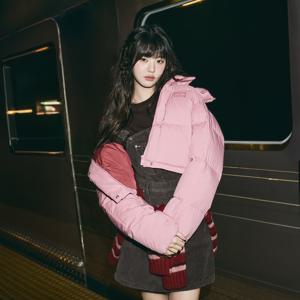 [장원영 착용] 타미진스 스트라이프 플러프 가디건 (T32F7KCD51TWT1XJP)