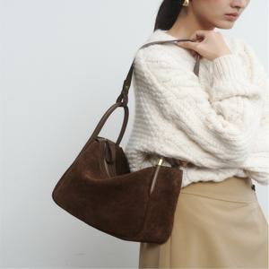 [H-VARY] 스웨이드 다크 브라운 레더 숄더백 [L] HIBA5F193W3