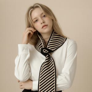 루이까또즈 쁘띠 니트 머플러 크리스티 블랙 2CMK487BL