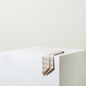 [헤지스ACC] HISC5F351I1_여성 Toile de Jouy 베이지 쁘띠 실크 스카프