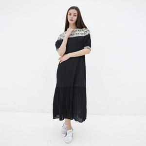 yoyoyoy여성[최초가 129000원] 셔링 만쥬 원피스 블랙_AI06WNPOP17