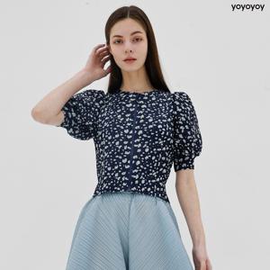 yoyoyoy여성[최초가 155000원] 레오파드 프린트 퍼프 플리츠 블라우스 네이비_AJ04WNPBL03