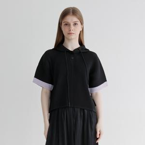 yoyoyoy여성[최초가 144000원] 배색 소매 플리츠 크롭 후드 탑 블랙_AJ06WNPTS04