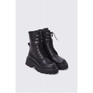 [정상가 398,000원] 베이직 레이스-업 워커(black)_DG3CW23601BLK