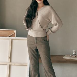 [최초가 69,000원]벨루아 랩 니트 블라우스