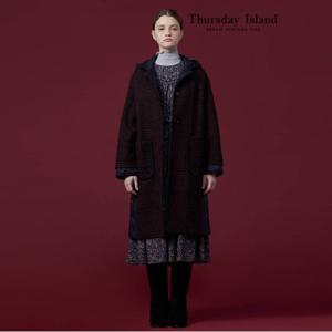 [Thursday Island] 퀼팅 블록 체크 코트(T238MCT257W)