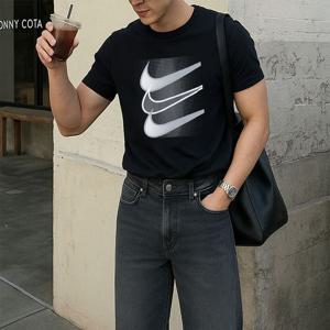 [나이키] NSW 12MONTH 스우시 남성 반팔티 블랙 DZ5173-010