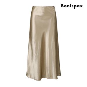 보니스팍스  새틴 플레어 롱 스커트 (XP9SK002M0)