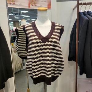 수스 HC07 스트라이프V넥베스트 S254BBTA52