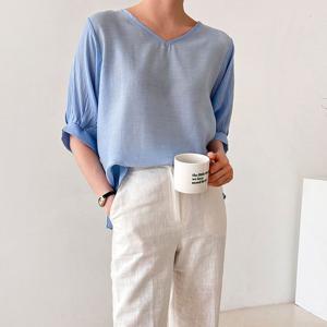 샵앤) 여성 V넥 시스루 셔링 반팔 데일리 블라우스 CAT-WBL-4413-화이트