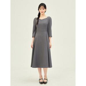 [제이제이 지고트]컷아웃 숄더 플레어 원피스GP8A0OP311