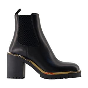 버버리 부츠 8114379 A1189 black