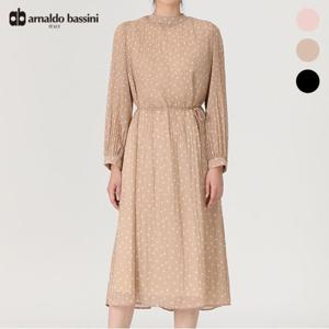 [아날도바시니]() 도트 패턴 롱 플리츠 원피스(AV03OP02M)