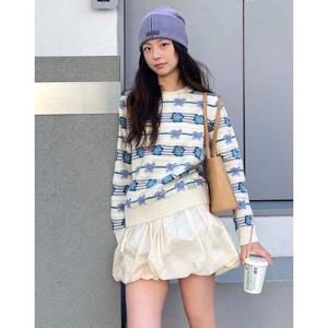헤지스 여성 24FW 플라워 풀오버 아이보리 HSSW4DL82IV