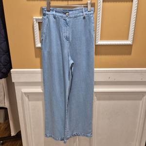 [BCBG] 비씨비지 여름25 쏠트 워싱 데님 바지 B5B4P357 비씨비지 여름25 쏠트 워싱 데님 바지 B5B4P357