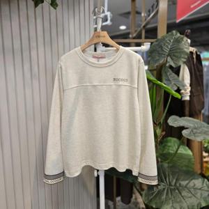 스테파니 HC05 로코코핫픽스긴팔티셔츠 A24TS4319HK4