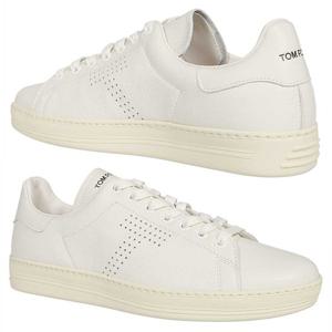 24SS T로고 펀칭 스니커즈 화이트 J1045T DAP BRR