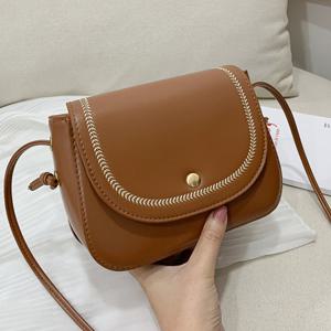 [몽벨리즈]페어리스티치크로스백 bagm00098