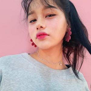 [STUDIO JEWEL] 컬러풀 플라워 아크릴 귀걸이