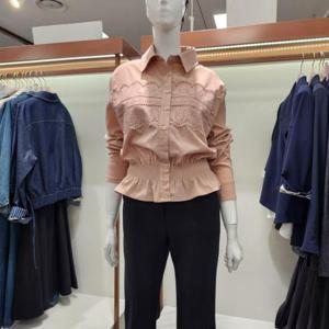 수스 HC04 펀칭레이스 스모킹밴딩블라우스 S251BSH351
