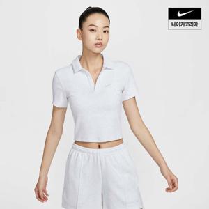 [나이키] 스포츠웨어 에센셜 여성 반팔 폴로 탑 DV7885-051