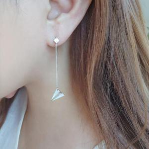 [STUDIO JEWEL] 실버 925 비행기 언발 드롭귀걸이 (화이트)