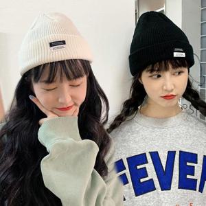남여공용 비니 사계절 심플 무지 라벨패치 니트비니