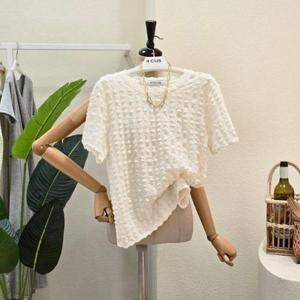 [포커스]  FM4D3TS30292_엠보 디테일 반팔 티셔츠