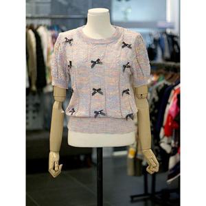 르니앤맥코이 세이브존03 [르니앤맥코이] 솜사탕 리본 포인트 펀칭 반팔 니트 AGMM06KN708FJX-1A