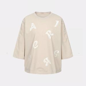 [캐리스노트]24년 봄 여름 데일리룩 프론트 로고 포인트 블라우스 라이트베이지 CN4MBL406-G